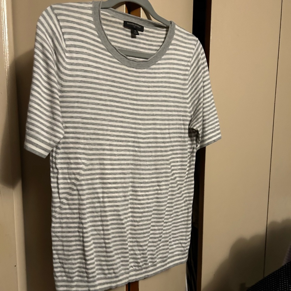 Banana Republic sweater top M